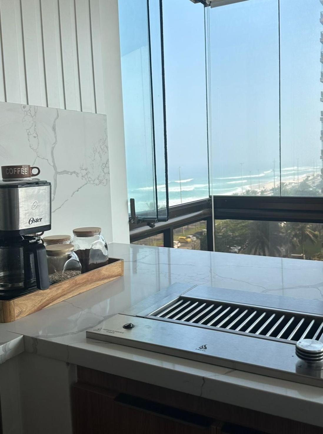 Lindo Apto No Melhor Lugar Da Barra Da Tijuca! Com Uma Vista De Tirar O Folego, Frente Para O Mar! Totalmente Equipado E Decorado Ao Lado Dos Melhores Hoteis E Quiosques Da Barra! Portaria 24H, Piscina, Sauna, Jacuzzi, Academia, Garagem, Wi-Fi, Lavan Rio de Janeiro Exterior foto