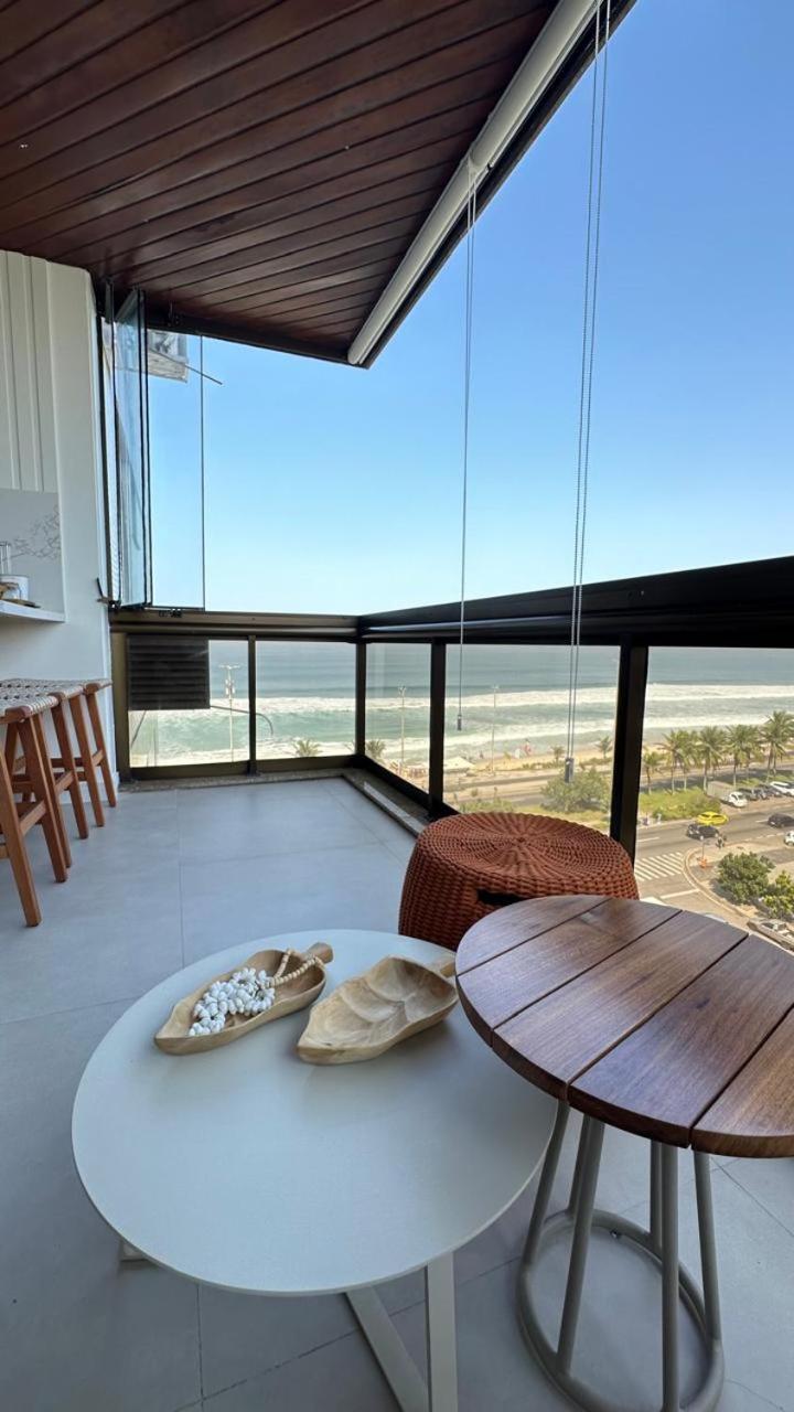 Lindo Apto No Melhor Lugar Da Barra Da Tijuca! Com Uma Vista De Tirar O Folego, Frente Para O Mar! Totalmente Equipado E Decorado Ao Lado Dos Melhores Hoteis E Quiosques Da Barra! Portaria 24H, Piscina, Sauna, Jacuzzi, Academia, Garagem, Wi-Fi, Lavan Rio de Janeiro Exterior foto